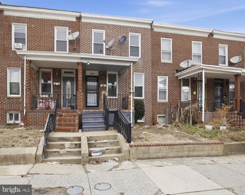 3330 RAVENWOOD AVE, Baltimore, MD 21213