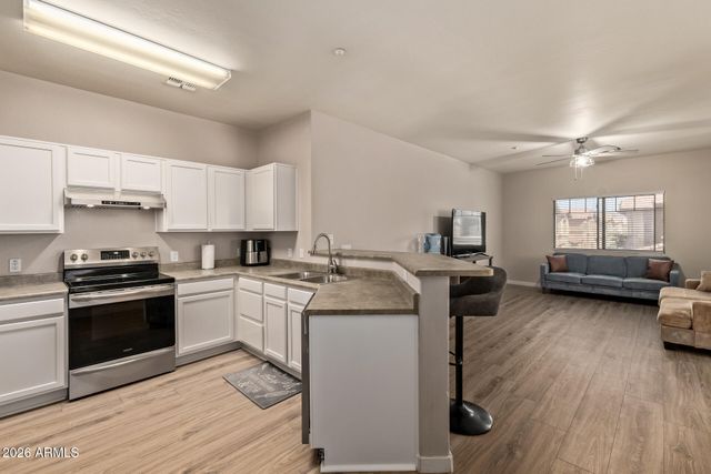 805 S SYCAMORE -- 202, Mesa, AZ 85202