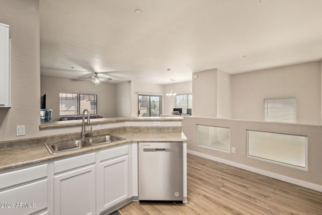 805 S SYCAMORE -- 202, Mesa, AZ 85202