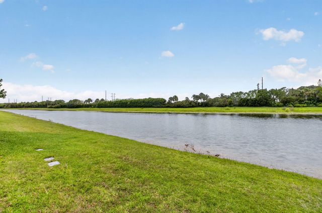 8787 Grand Prix Lane, Boynton Beach, FL 33472