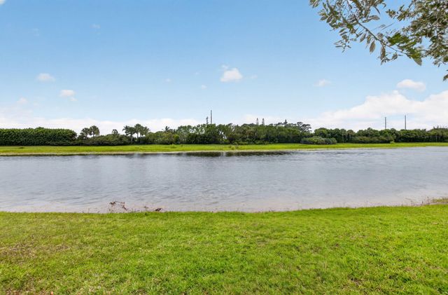 8787 Grand Prix Lane, Boynton Beach, FL 33472