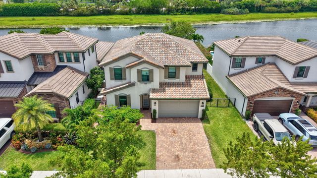 8787 Grand Prix Lane, Boynton Beach, FL 33472