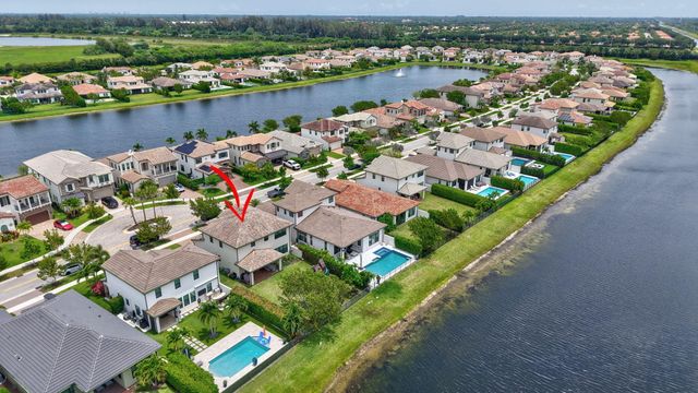 8787 Grand Prix Lane, Boynton Beach, FL 33472