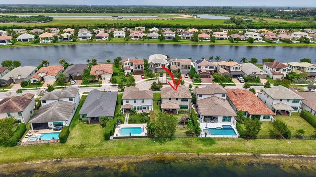 8787 Grand Prix Lane, Boynton Beach, FL 33472