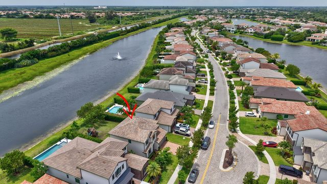 8787 Grand Prix Lane, Boynton Beach, FL 33472