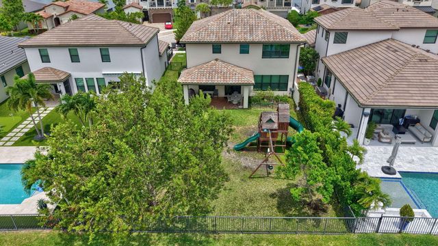8787 Grand Prix Lane, Boynton Beach, FL 33472
