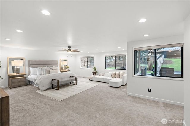 14702 255 Avenue SE, Issaquah, WA 98027