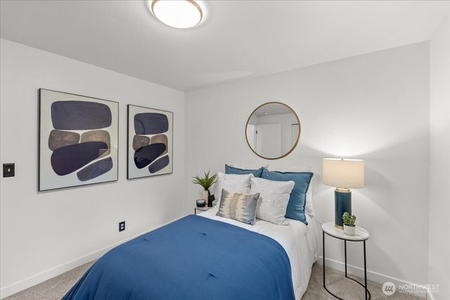 14702 255 Avenue SE, Issaquah, WA 98027