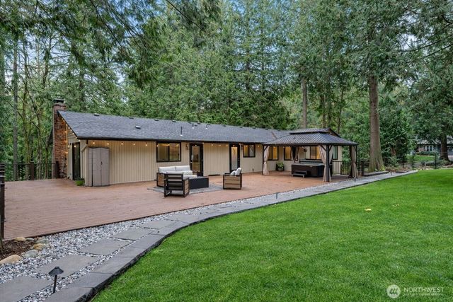 14702 255 Avenue SE, Issaquah, WA 98027