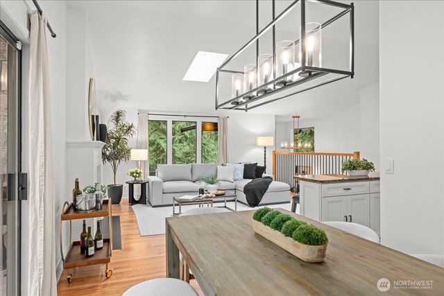 14702 255 Avenue SE, Issaquah, WA 98027