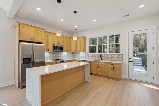 602 Dryden Drive, Westminster, SC 29693