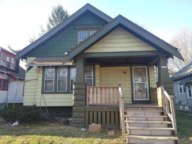 1969 W Melvina STREET, Milwaukee, WI 53206