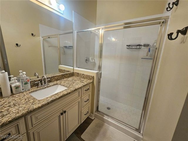 266 Newport DR 310, Naples, FL 34114