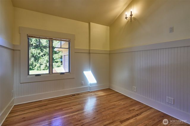 1620 N 183rd Street, Shoreline, WA 98133