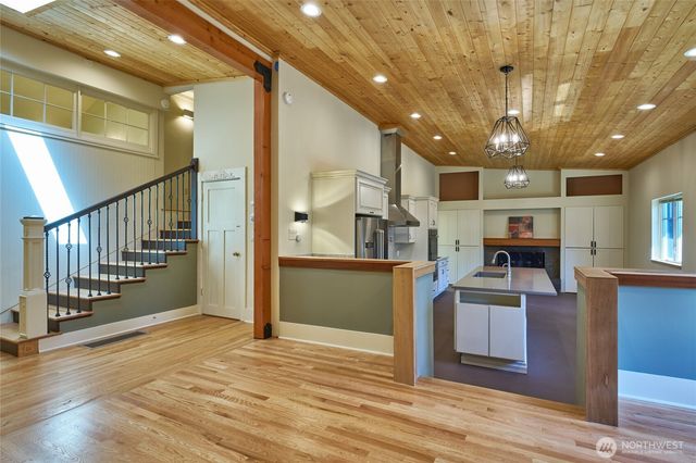 1620 N 183rd Street, Shoreline, WA 98133