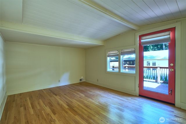 1620 N 183rd Street, Shoreline, WA 98133