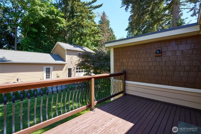 1620 N 183rd Street, Shoreline, WA 98133