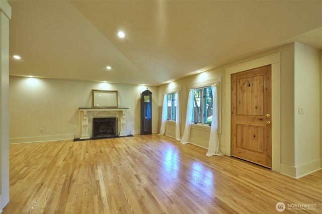 1620 N 183rd Street, Shoreline, WA 98133