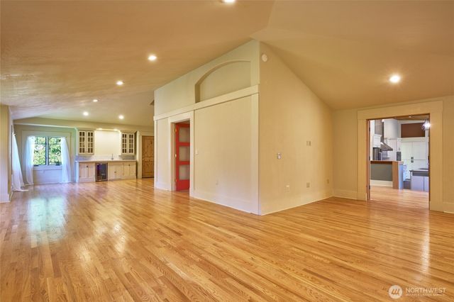 1620 N 183rd Street, Shoreline, WA 98133