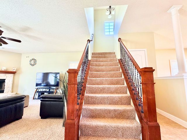 360 Legacy Boulevard, Greenwood, IN 46143