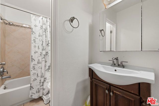 550 W Regent Street 124, Inglewood, CA 90301