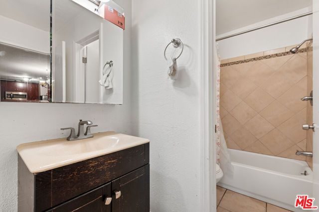 550 W Regent Street 124, Inglewood, CA 90301