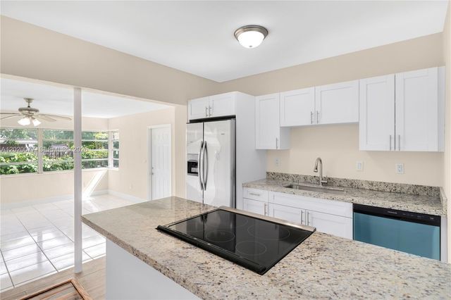 3271 NW 18th Ter, Miami, FL 33125