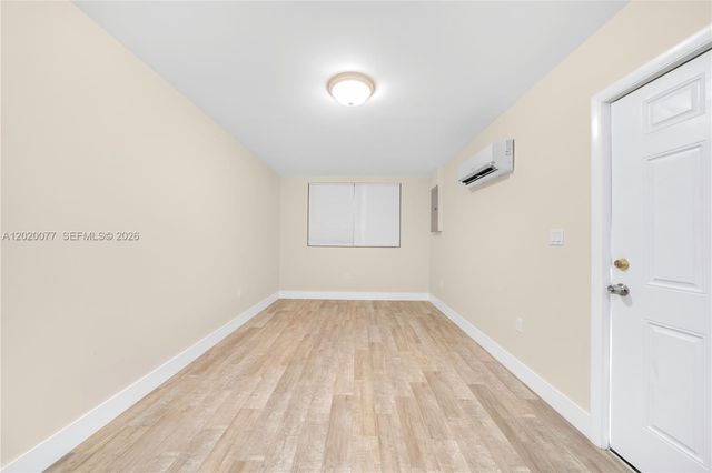 3271 NW 18th Ter, Miami, FL 33125