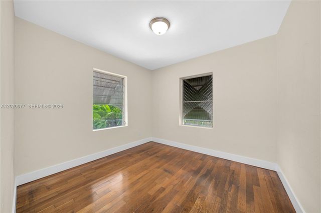 3271 NW 18th Ter, Miami, FL 33125