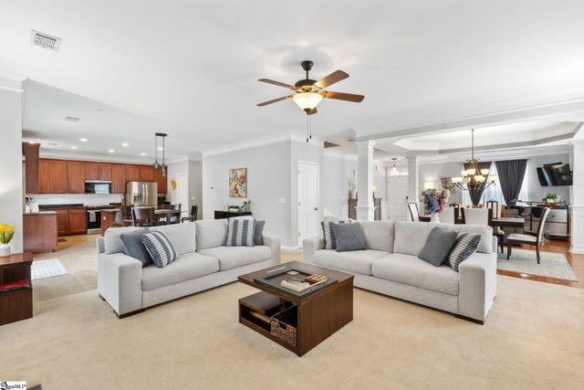 116 Kelsey Glen Lane, Simpsonville, SC 29681