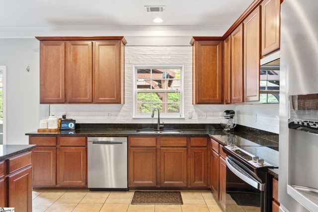 116 Kelsey Glen Lane, Simpsonville, SC 29681