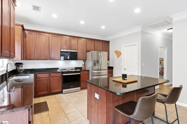 116 Kelsey Glen Lane, Simpsonville, SC 29681