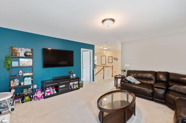 116 Kelsey Glen Lane, Simpsonville, SC 29681