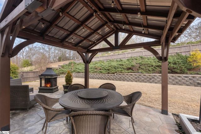 116 Kelsey Glen Lane, Simpsonville, SC 29681