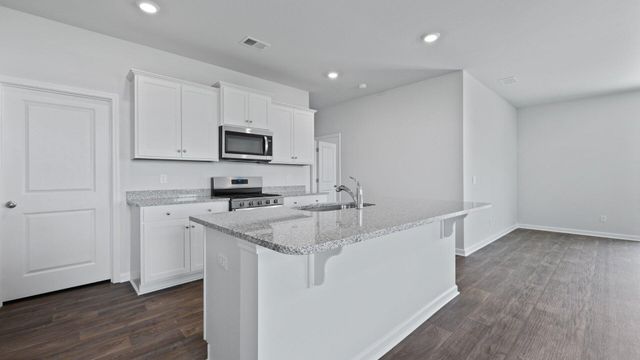 331 Lake Ridge Boulevard, Summerville, SC 29486