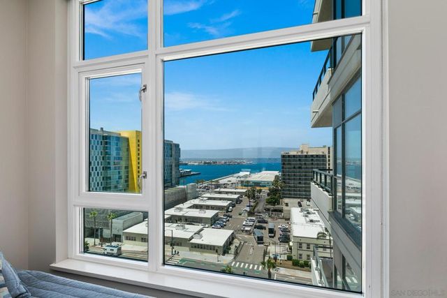 1205 Pacific Hwy 1206, San Diego, CA 92101
