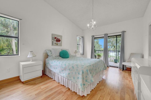 7867 Willow Spring Drive 821, Lake Worth, FL 33467