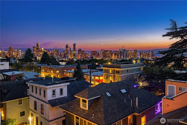 627 13th Avenue E, Seattle, WA 98102