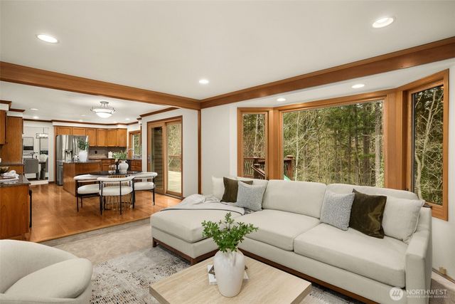 4260 246th Place SE, Sammamish, WA 98029