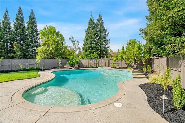 8055 Chestnut Ct, Granite Bay, CA 95746