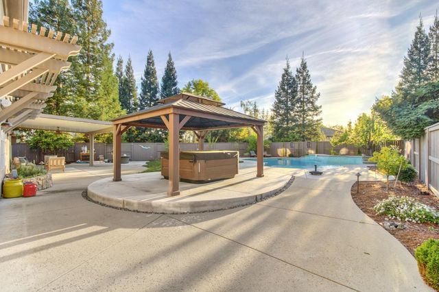 8055 Chestnut Ct, Granite Bay, CA 95746