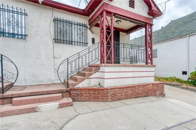 2644 Glendale Boulevard, Los Angeles, CA 90039