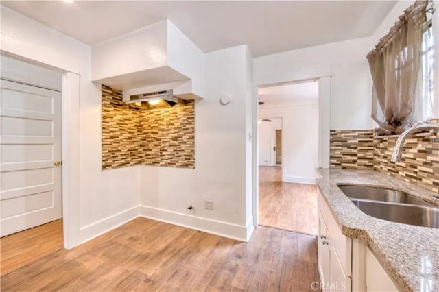 2644 Glendale Boulevard, Los Angeles, CA 90039