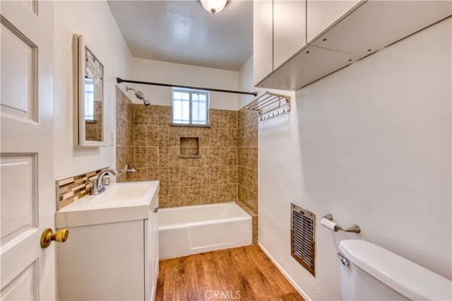 2644 Glendale Boulevard, Los Angeles, CA 90039