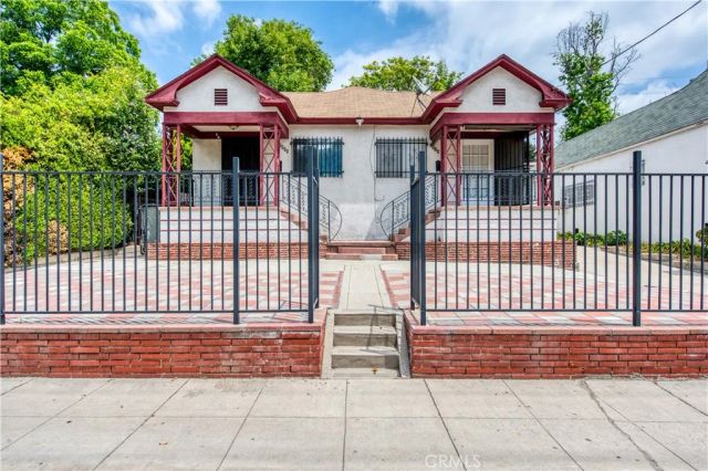 2644 Glendale Boulevard, Los Angeles, CA 90039