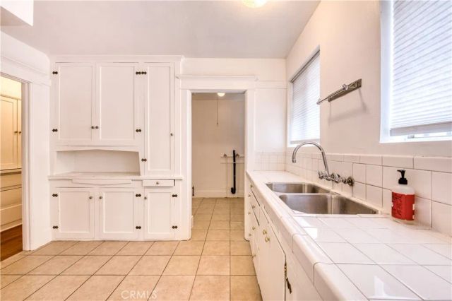 2644 Glendale Boulevard, Los Angeles, CA 90039