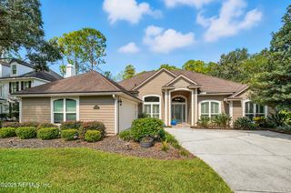 8764 HAMPSHIRE GLEN Drive S, Jacksonville, FL 32256