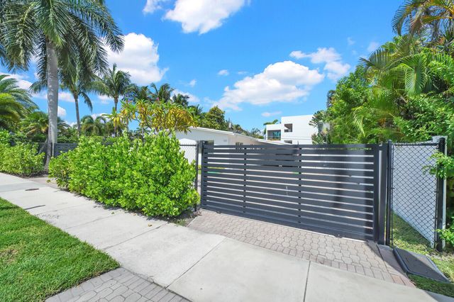 1321 CORDOVA Road, Fort Lauderdale, FL 33316