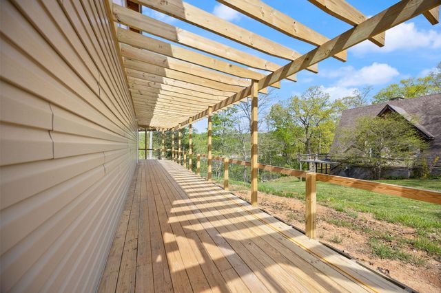 973 Stonegate Dr, Burnside, KY 42519