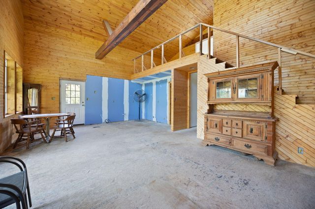 973 Stonegate Dr, Burnside, KY 42519
